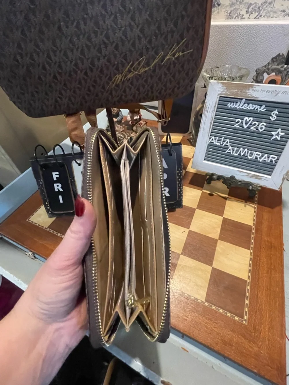 Michael Kors Jet Set Travel back pack and matching wallet - Picture 5 of 10